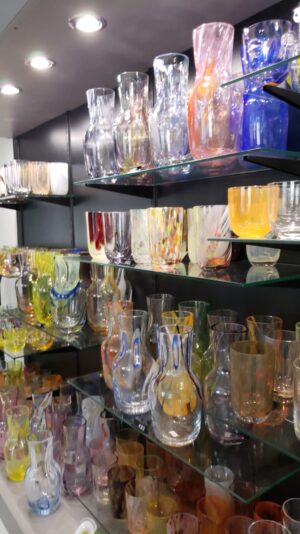 Glass blowing factory tour - Image 7