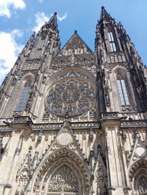 Uncover the Secrets of Prague Castle - Image 6
