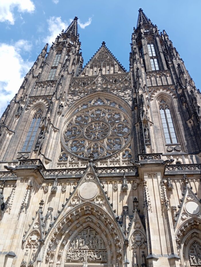 Uncover the Secrets of Prague Castle - Image 6